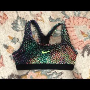 Nike pro sports bra